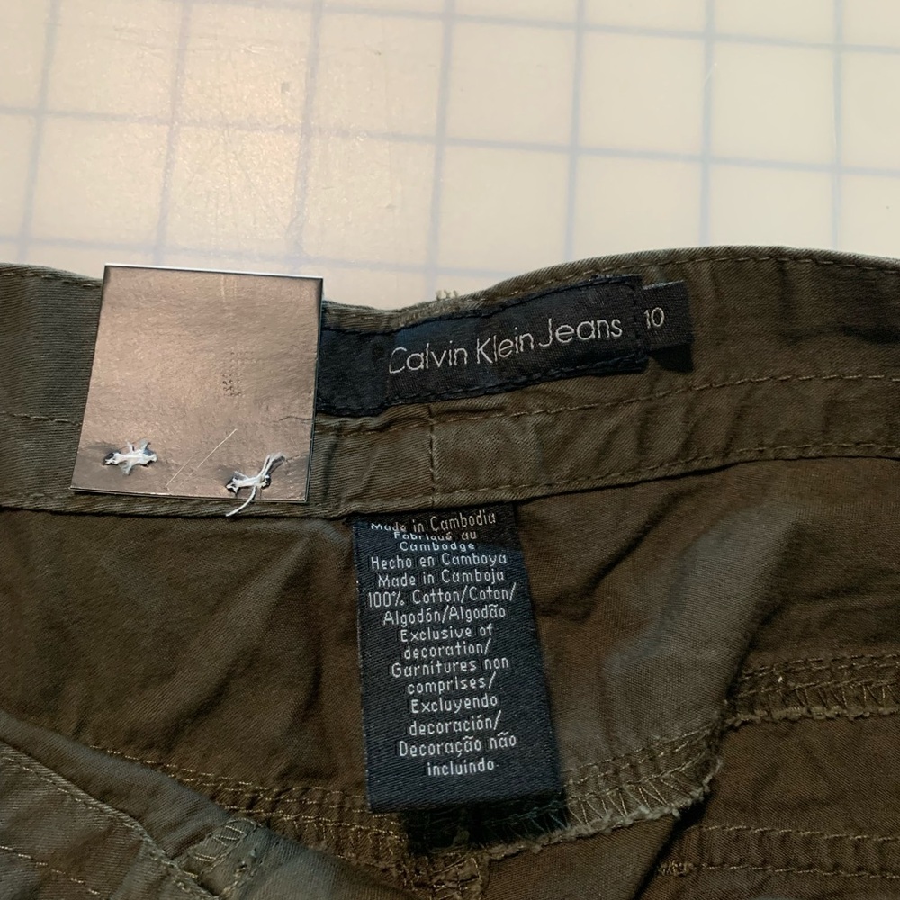 Calvin Klein Women’s Cargo Pants, Size 10, Color Black Olive - Picture 6 of 11